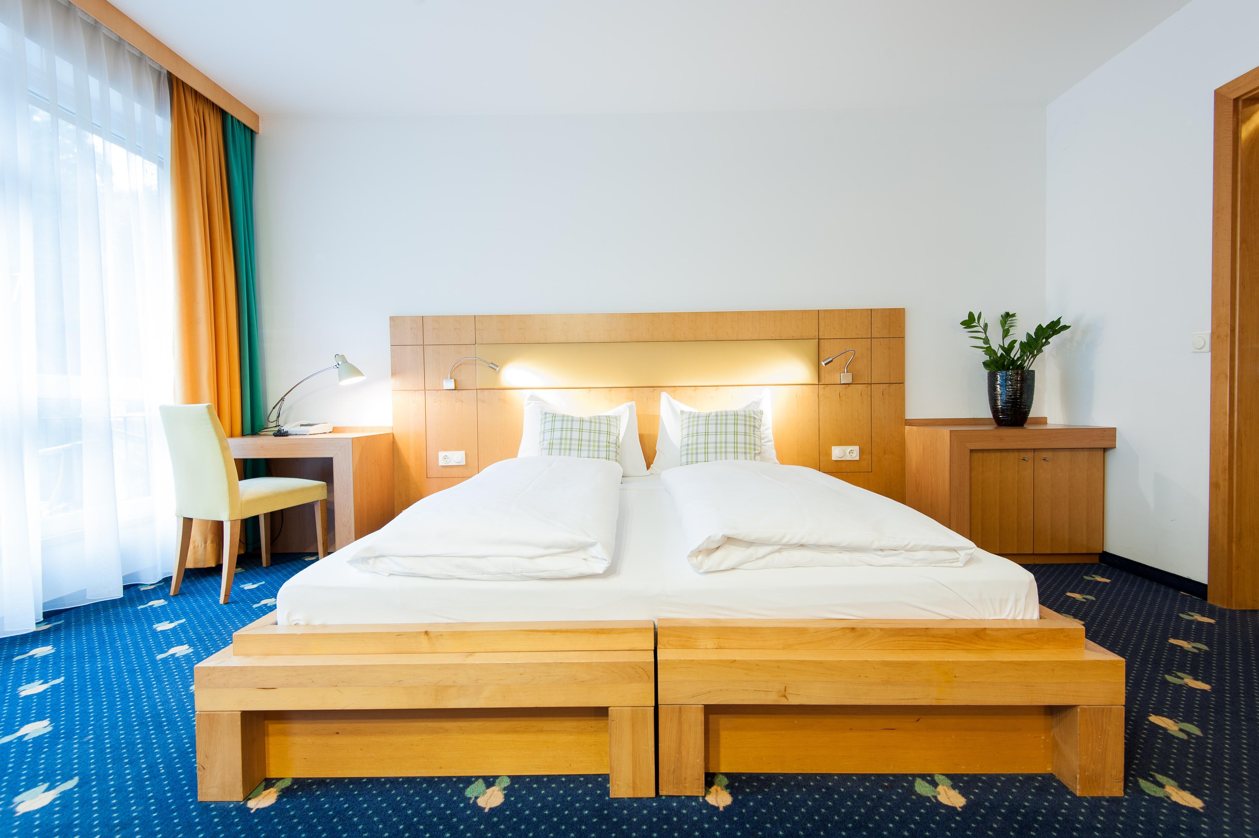 צל-אם-זי Hotel Der Waldhof מראה חיצוני תמונה