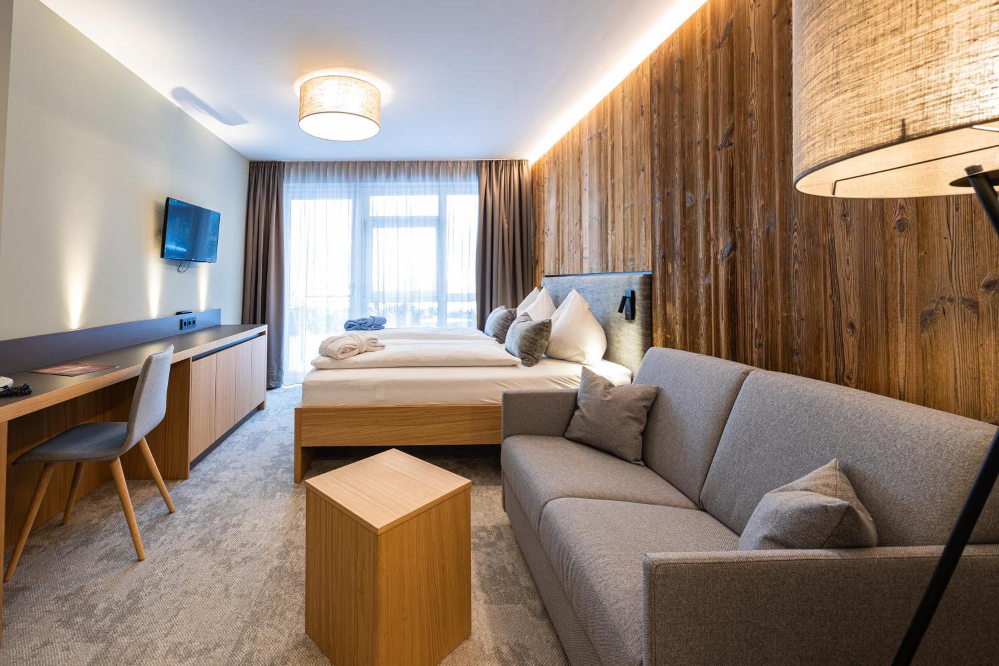 צל-אם-זי Hotel Der Waldhof מראה חיצוני תמונה